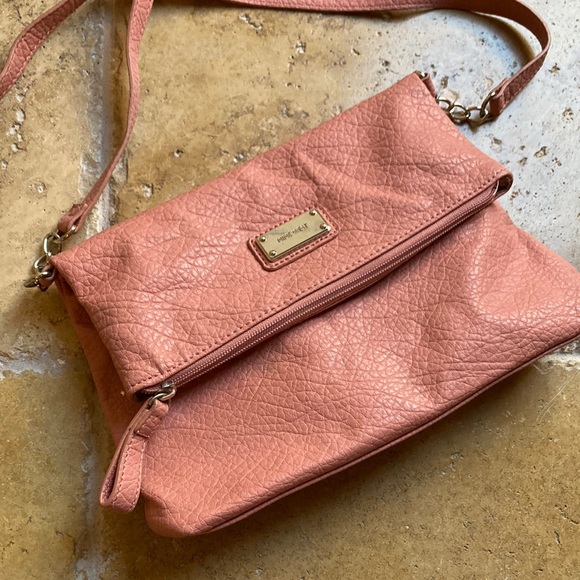 Nine West Handbags - 💵3 for $20✅Nine West peach colored handbag purse